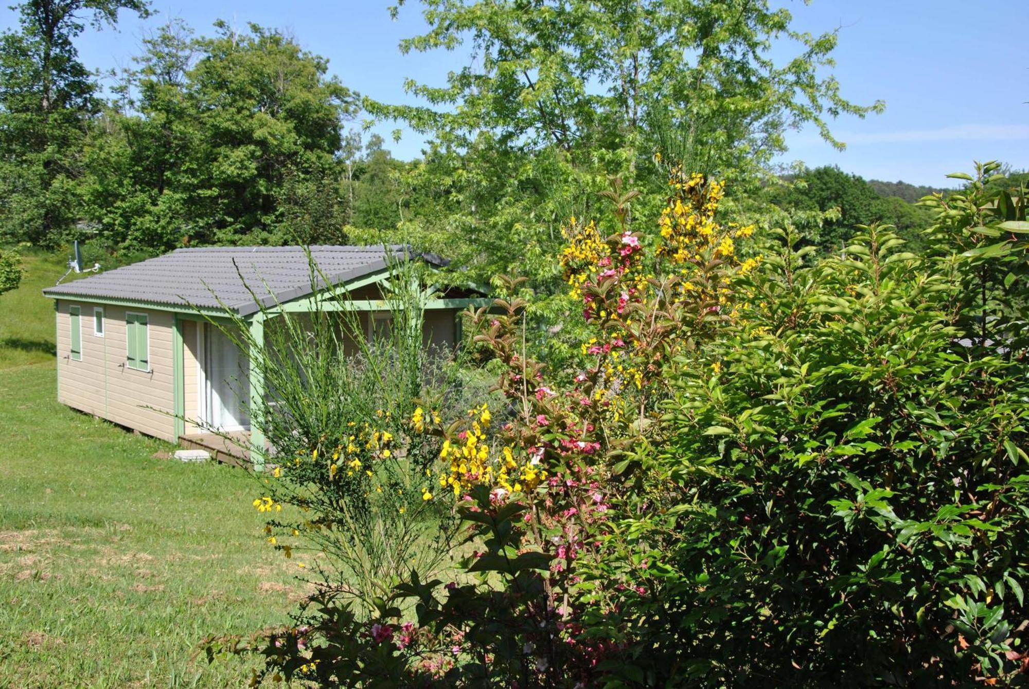 Cottages Du Lac De Miel Beynat Quarto foto